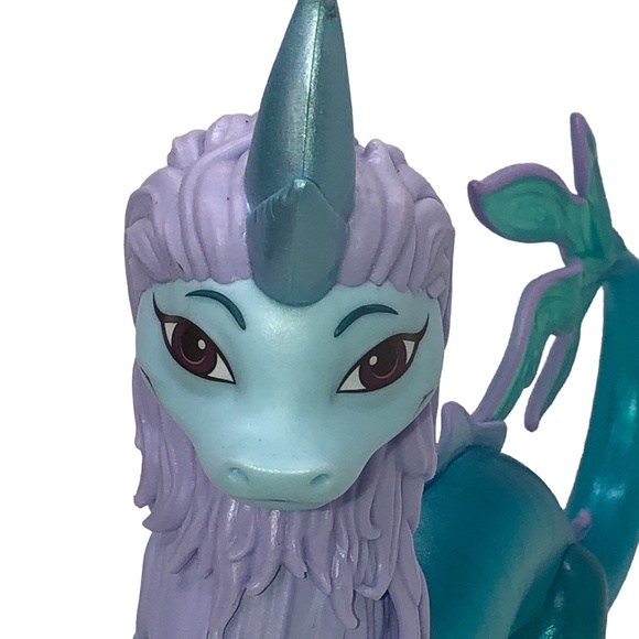 Disney’s The Last Dragon Sisu Light Up (Battery Needed) - Picture 3 of 14